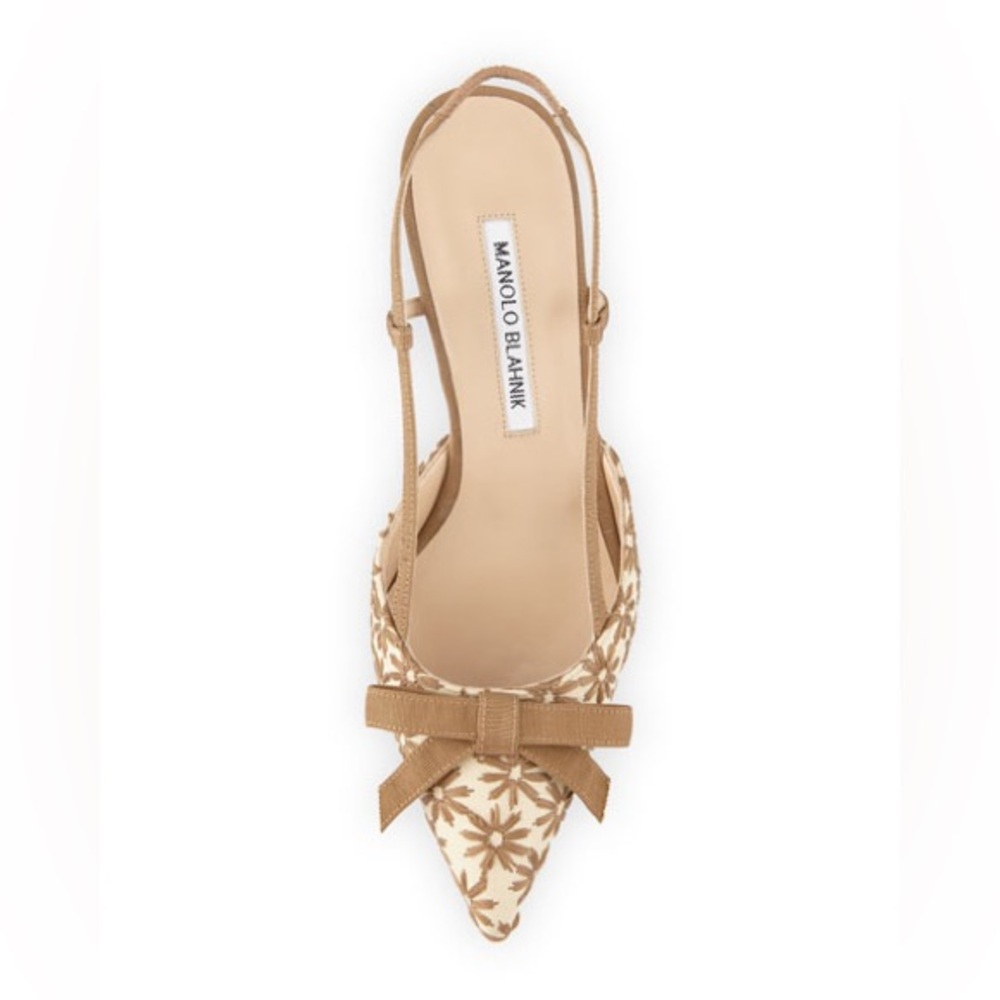 Manolo Blahnik
Galop Mod Floral Raffia Slingback Pump, Taupe